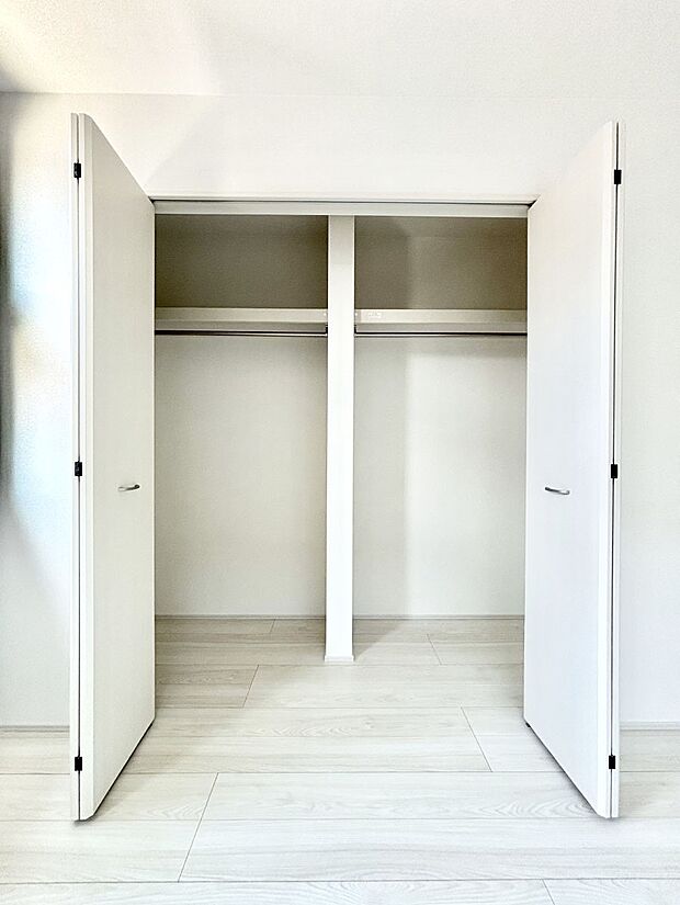 たっぷりの収納スペースで快適に暮らせそう