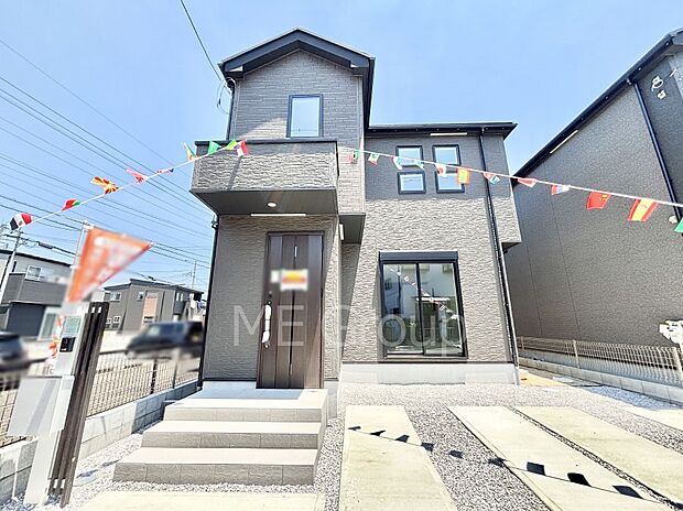 洗練された外観、上質な住空間が広がる室内は永く安心して過ごせる住居です。