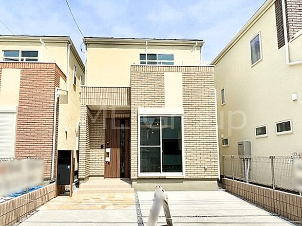 たっぷりの陽光と心地よい風が舞い込む住まい