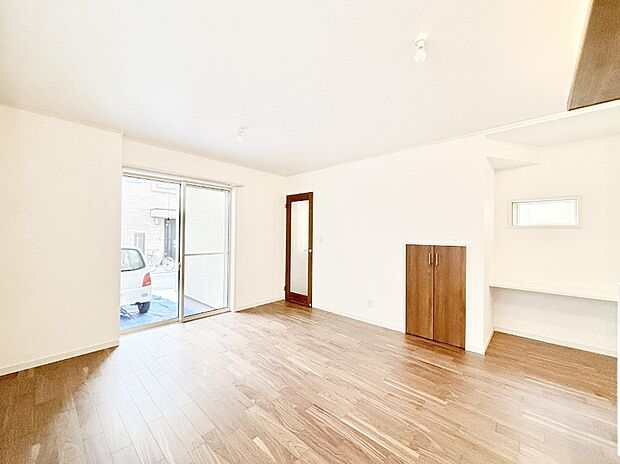 家族の笑顔が自然と生まれてくる、そんな雰囲気のダイニングに仕上がっています 