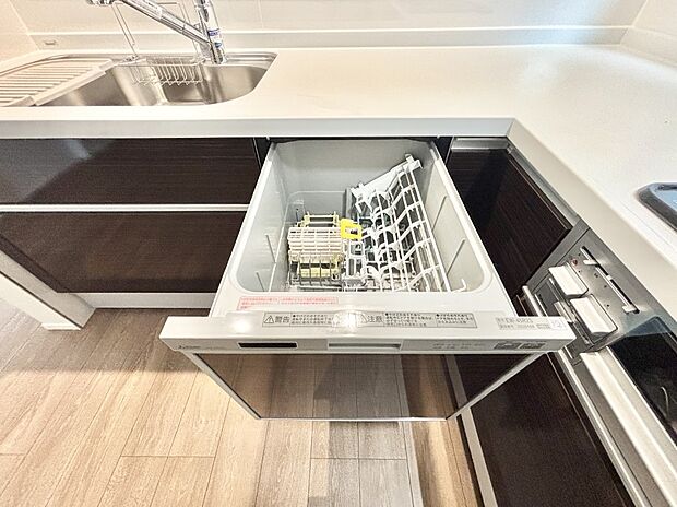 面倒なお片づけは食洗機にお任せ!家事の負担が減って、時間にも気持ちにもゆとりができます。