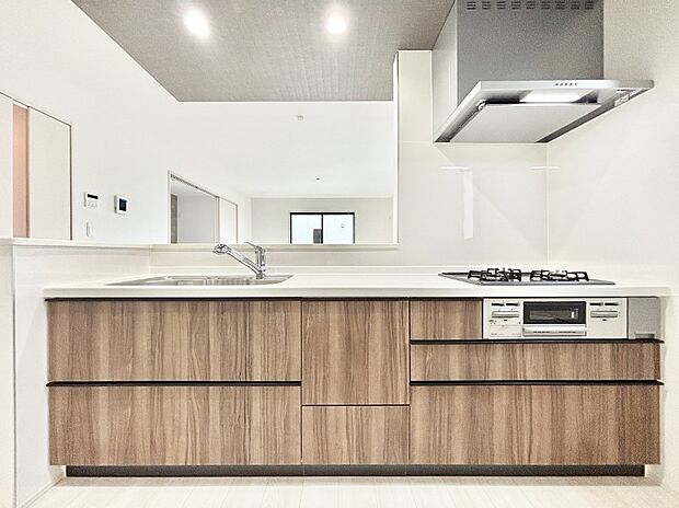 毎日使うキッチンだから、使いやすさ＆お手入れのしやすさにこだわりました。  