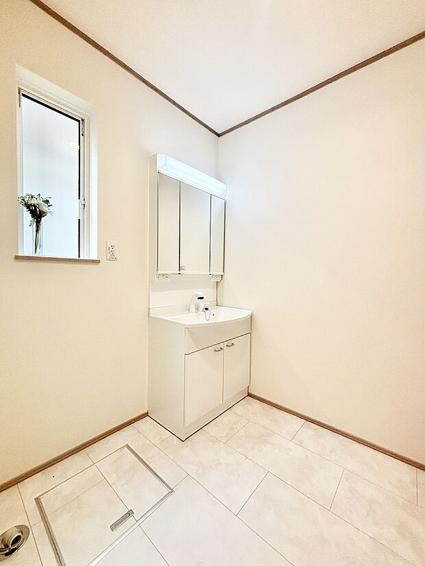 広々とゆとりのあるランドリースペース。    