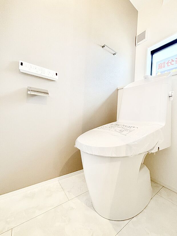 トイレは安心の2箇所!朝のバタバタも一安心です。