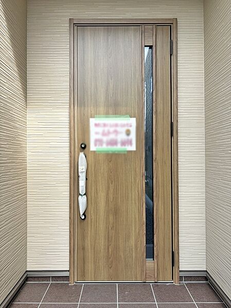 大切な家族、来客を出迎える玄関。