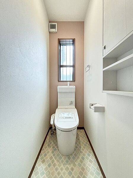 トイレは1階と2階それぞれに配置されていてとても便利です。