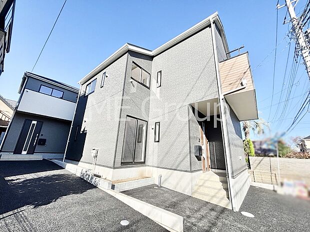 洗練された外観、上質な住空間が広がる室内は永く安心して過ごせる住居です。