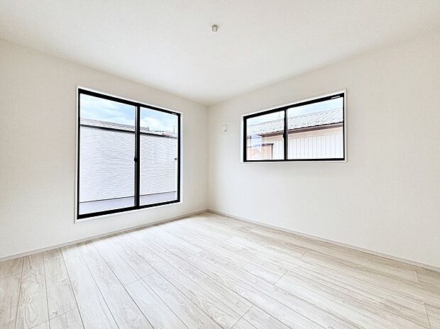 2面採光を確保した明るい空間。家族みんなが快適な暮らしを実現する設計です。