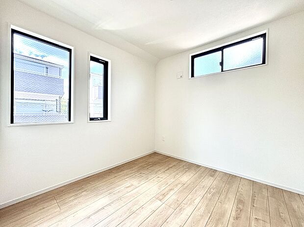 2面採光で明るさ＆風通し良好！