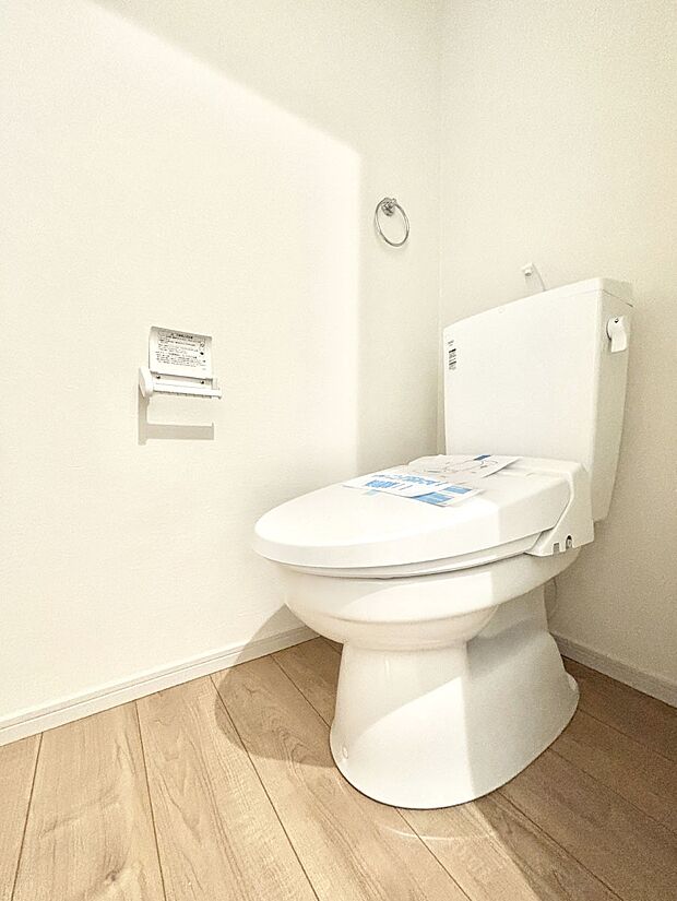 トイレは1階と2階それぞれに配置されていてとても便利です。