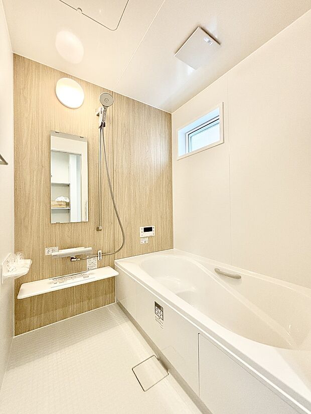 一日の疲れを癒やす大切なバスタイム。ゆっくりとお風呂を楽しんで疲れをとりたいですね!