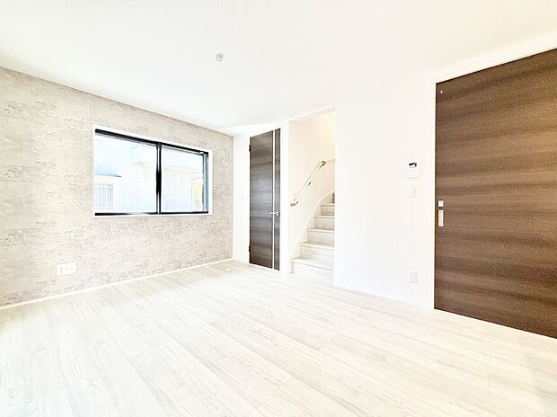 住む方の個性が引き出される、インテリアを考えるのが楽しみなリビングです！ 