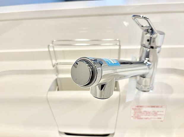 いつでも清潔なおいしいお水を。一つの水栓で水道水と浄水を使い分け。