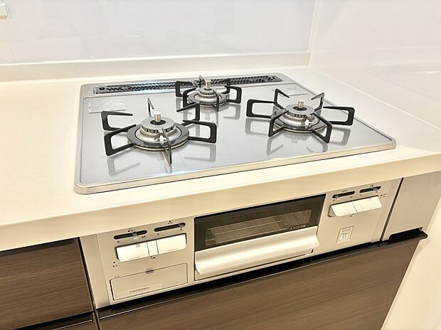 三口ガスコンロでお料理が一気にはかどりそう  