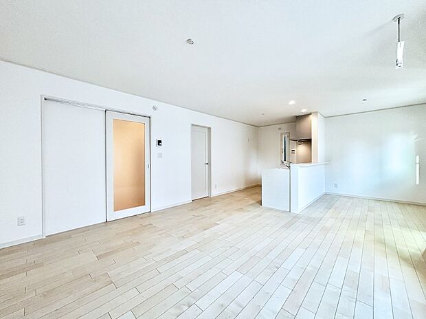 どこにいても家族のつながりを感じられるコミュニケーションリビング。 