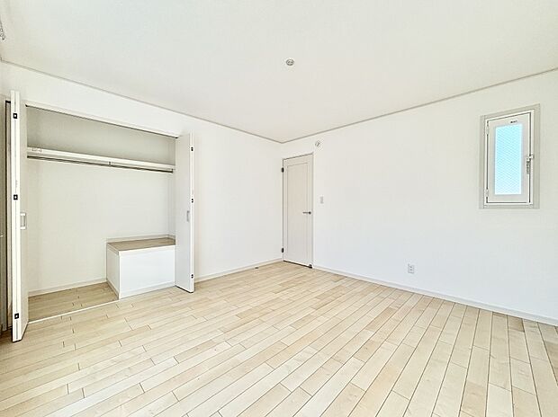 子供部屋にもおすすめな収納スペースたっぷりの居室