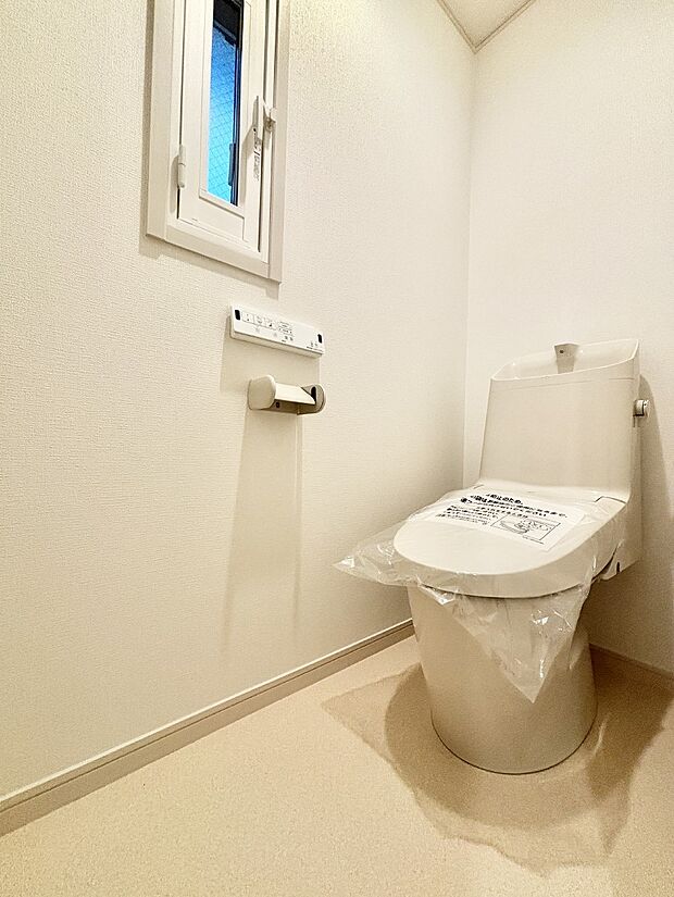 トイレは温水洗浄機能付き