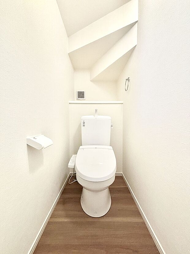 トイレは1階と2階それぞれに配置されていてとても便利です。