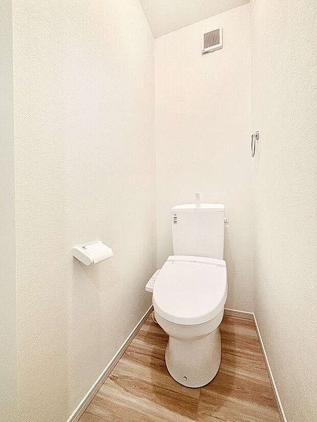 トイレは1階と2階それぞれに配置されていてとても便利です