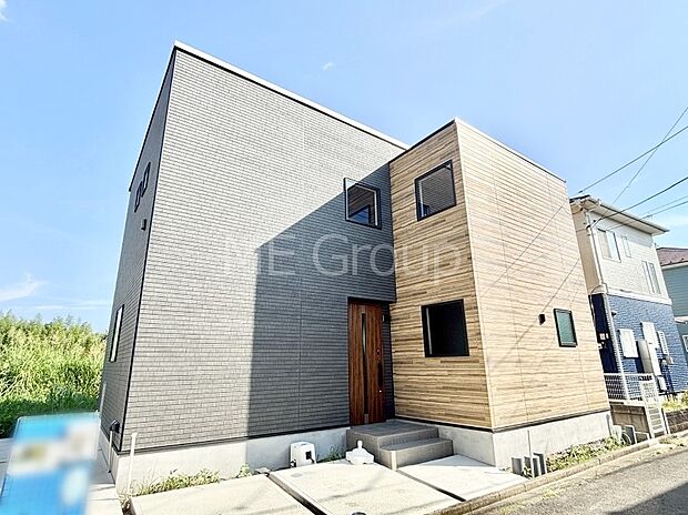 溢れる陽光でご家族の笑顔も輝く