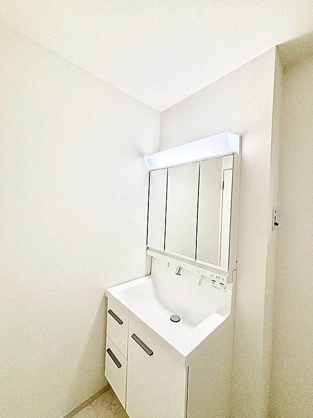 身支度もスムーズにおこなえる脱衣場