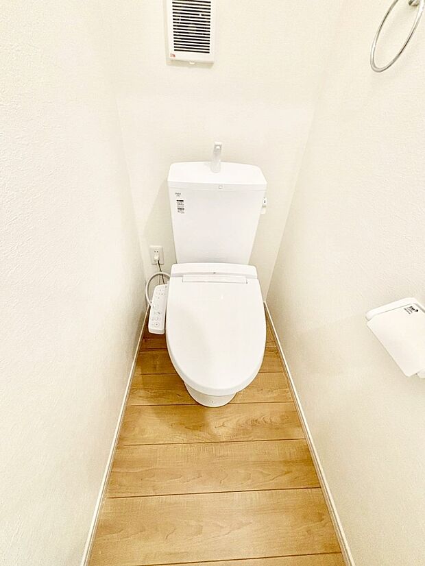 トイレは安心の2箇所!朝のバタバタも一安心です。