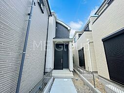 東京都足立区六木2丁目