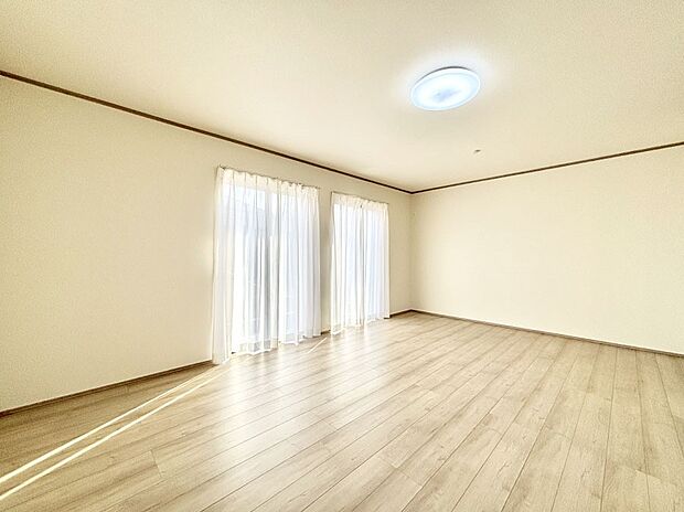 住む方の個性が引き出される、インテリアを考えるのが楽しみなリビングです!