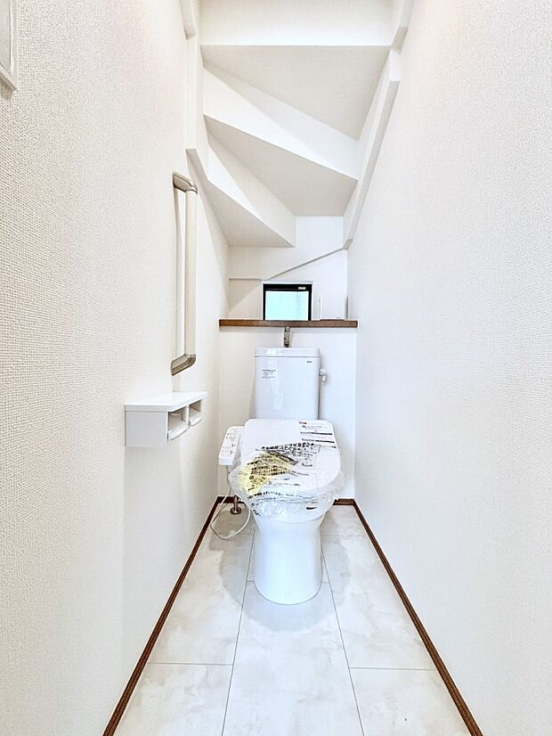 トイレは1階と2階それぞれに配置されていてとても便利です。 