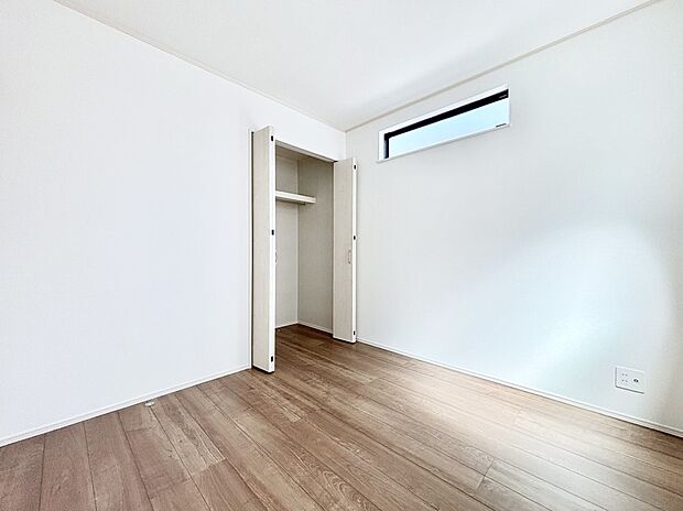 子供部屋にもおすすめな収納スペースたっぷりの居室