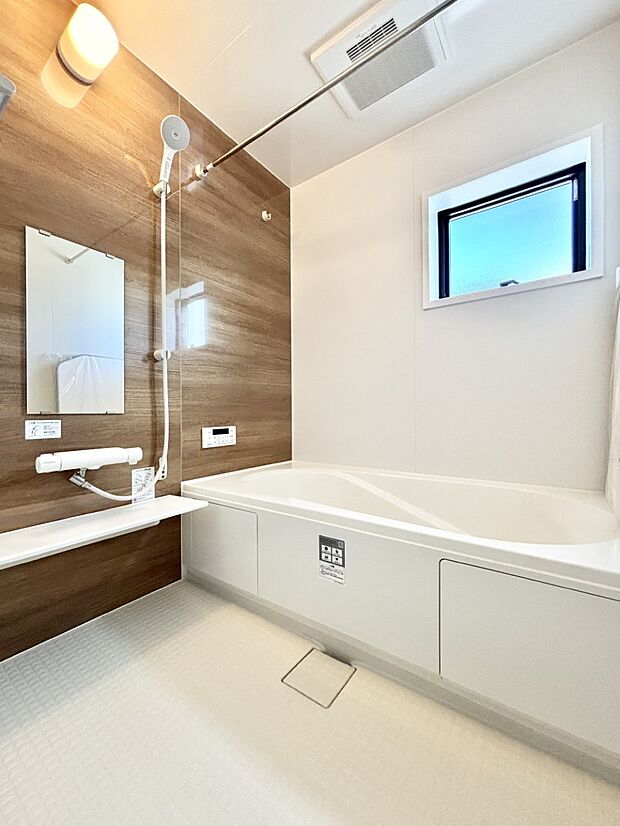 一日の疲れを癒やす大切なバスタイム。ゆっくりとお風呂を楽しんで疲れをとりたいですね!