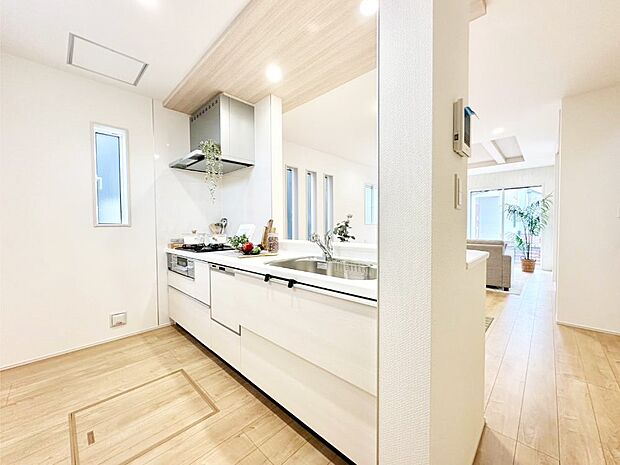 料理をしながらご家族との会話を楽しめる対面カウンターキッチン