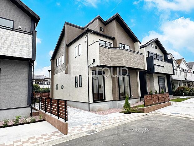 溢れる陽光でご家族の笑顔も輝く