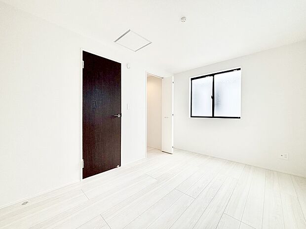 収納が充実しているので居住スペースを広々使えます