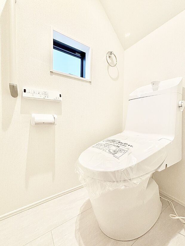 トイレは安心の2箇所!朝のバタバタも一安心です。