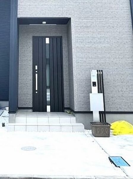 大切な家族、来客を出迎える玄関。