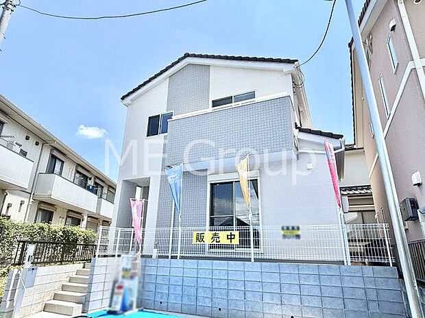 洗練された外観、上質な住空間が広がる室内は永く安心して過ごせる住居です。