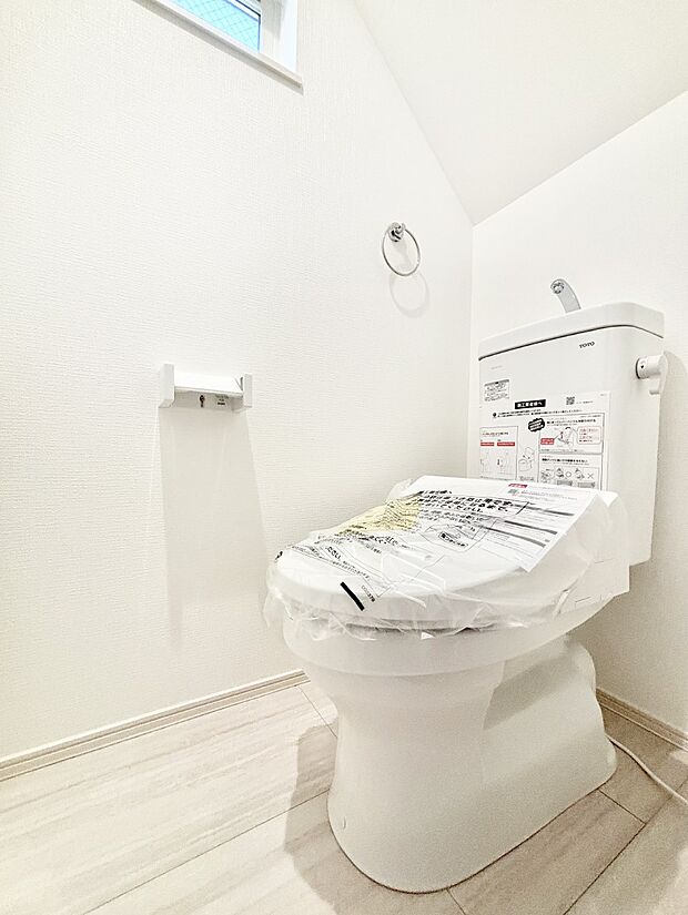 トイレは安心の2箇所！朝のバタバタも一安心です。 