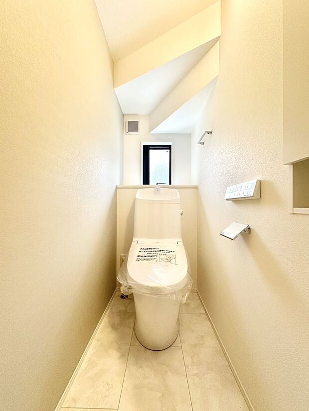 トイレは1階と2階それぞれに配置されていてとても便利です。