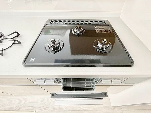 三口ガスコンロでお料理が一気にはかどりそう。    