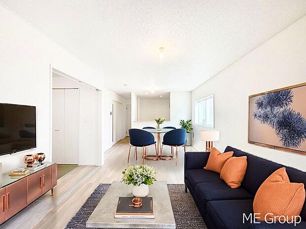 隣接の洋室を開放すればさらに広々!開放的なLDK ※家具はCGです