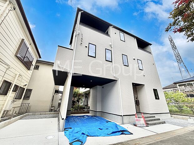 たっぷりの陽光と開放感に包まれる明るい住まい  