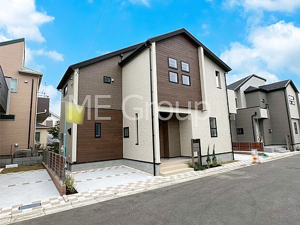 溢れる陽光でご家族の笑顔も輝く