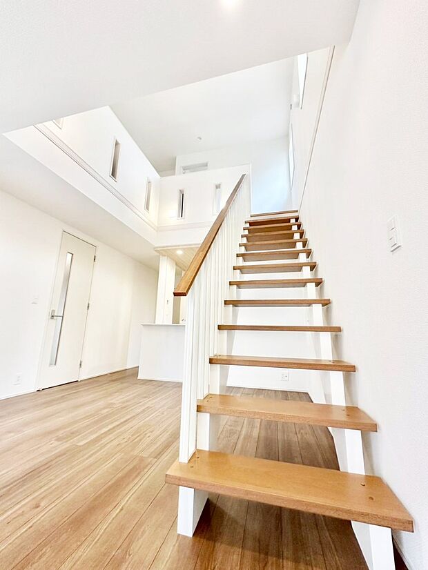 リビング階段が家族の笑顔と会話をつないでくれます  