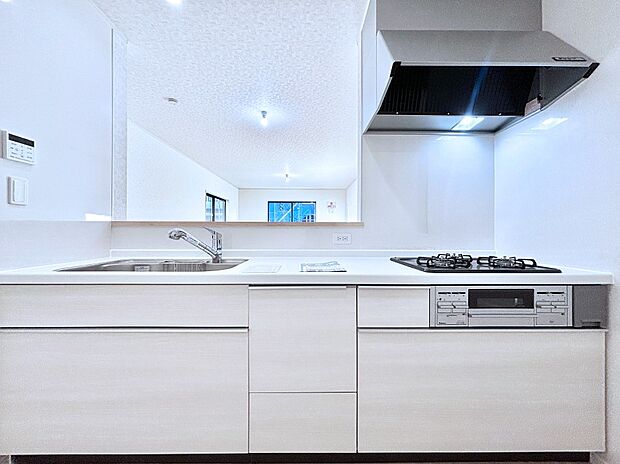 ゆとりあるキッチンではご家族と楽しくお料理ができます。