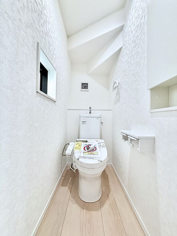 トイレは1階と2階それぞれに配置されていてとても便利です。 