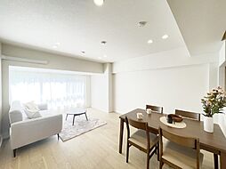 ワコー徳丸マンション 2SLDKのリビング/ダイニング