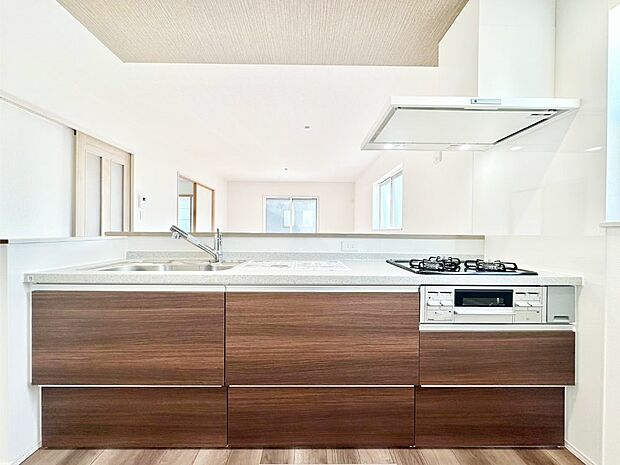 お料理を効率的に、楽しく！システムキッチン