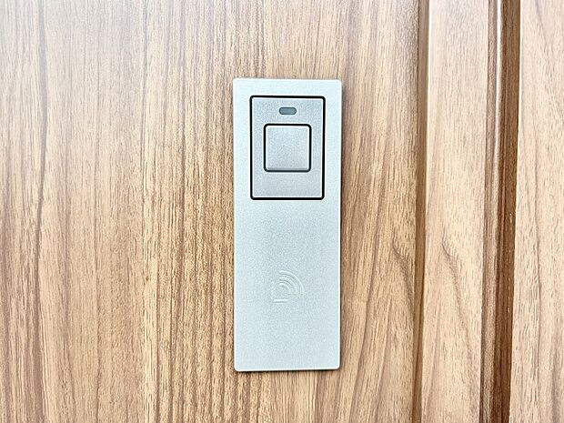 スマートに開錠できる電子キー