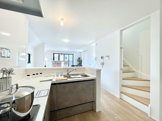 お料理を効率的に、楽しく！システムキッチン    